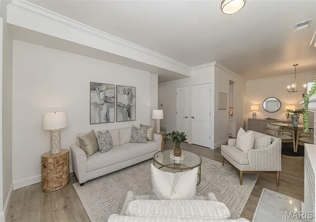Listing Photo 5 - Condo for sale in building located at 527 Clara Ave, St. Louis, MO 63112 - Unit #1A