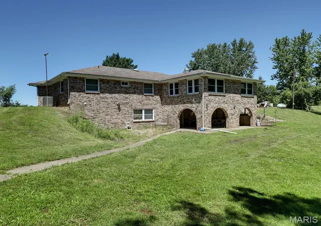4th image of 25636 County Road 367, Canton, MO 63435 | MLS# MIS26038962