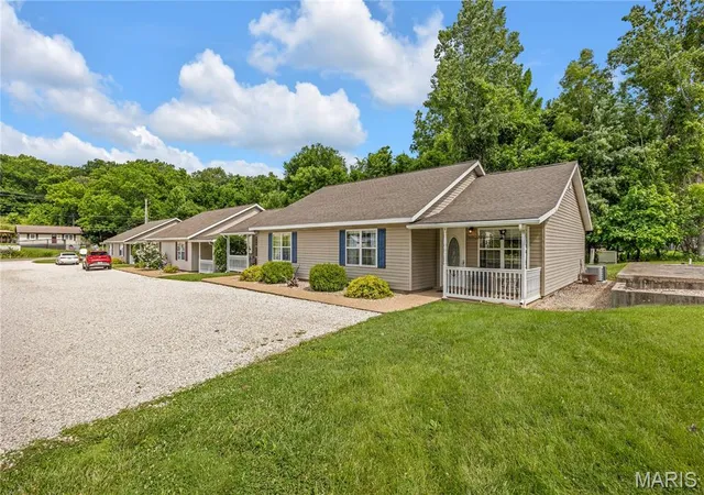 Photo 2 of Multi family home for sale at 1011 Schieffers Branch Rd, Hermann, MO 65041 | MLS# MIS26038986 | Listing updated on 2026-08-06