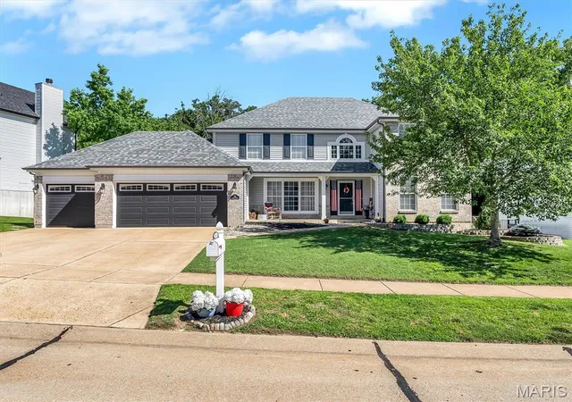 1st image of 861 Legends View Dr, Eureka, MO 63025 | MLS# MIS26038990