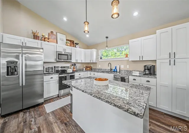 Homes for sale in Waynesville, MO | 177 Mesa Dr, Waynesville, MO 65583 | MLS# MIS26038999