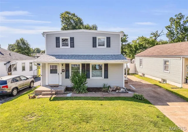Photo 1 of Single family home for sale at 10724 Saint Matthew Ln, Saint Ann, MO 63074 | MLS# MIS26039006 | Listing updated on 2026-08-27