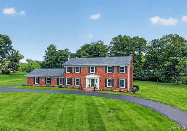1st image of 12529 Windmoor Pl, Town And Country, MO 63131 | MLS# MIS26039016