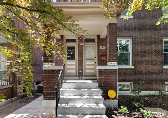 2nd image of 4062 Arsenal St, Saint Louis, MO 63116 | MLS# MIS26039042