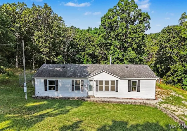 Homes for sale in De Soto, MO | 2721 Creon Ct, De Soto, MO 63020 | MLS# MIS26039062