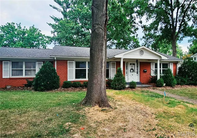 Single family home for sale at 8 Friendship Ct, Troy, MO 63379 | MLS# MIS26039066 | Listing updated on 2026-09-21
