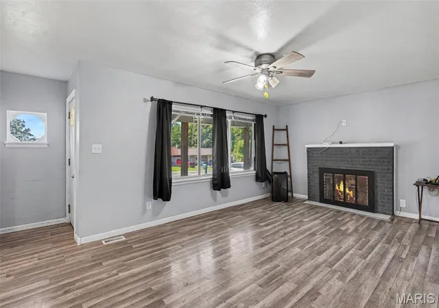 Homes for sale in Mount Vernon, IL | 930 York Rd, Mount Vernon, IL 62864 | MLS# MIS26039081