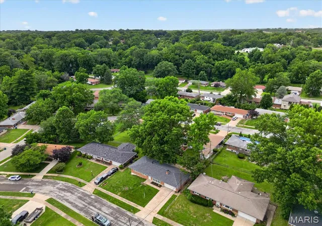 Homes for sale in Ferguson, MO | 917 Westwold Ave, Ferguson, MO 63135 | MLS# MIS26039087