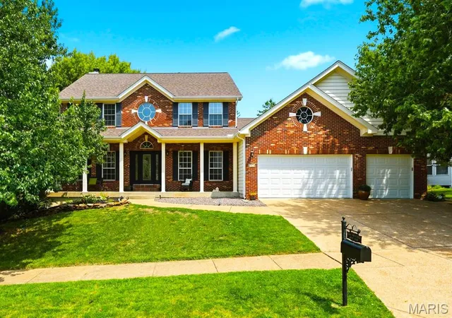 Homes for sale in Oakville, MO | 2561 Christopher Oaks Ct, Oakville, MO 63129 | MLS# MIS26039093