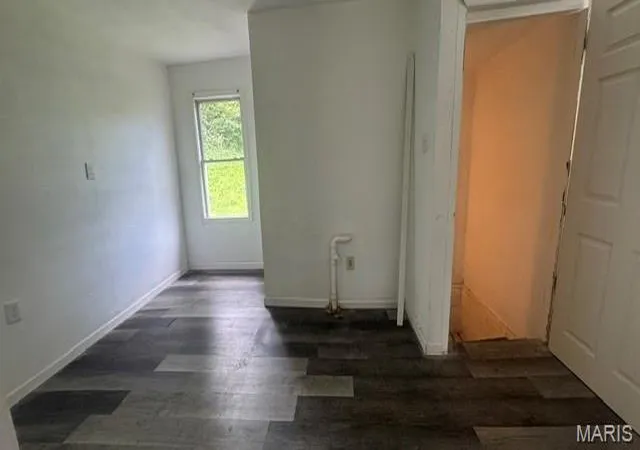 Photo 2 of Single family home for sale at 2935 Alger Ave, St Louis, MO 63121 | MLS# MIS26039099 | Listing updated on 2026-10-05