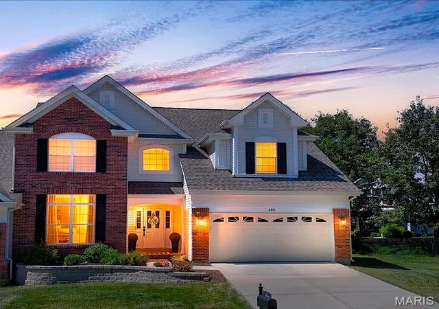 2nd image of 688 Bluffs View Ct, Eureka, MO 63025 | MLS# MIS26039103