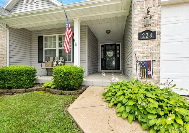 5th image of 228 Highland Meadows Dr, Wentzville, MO 63385 | MLS# MIS26039111
