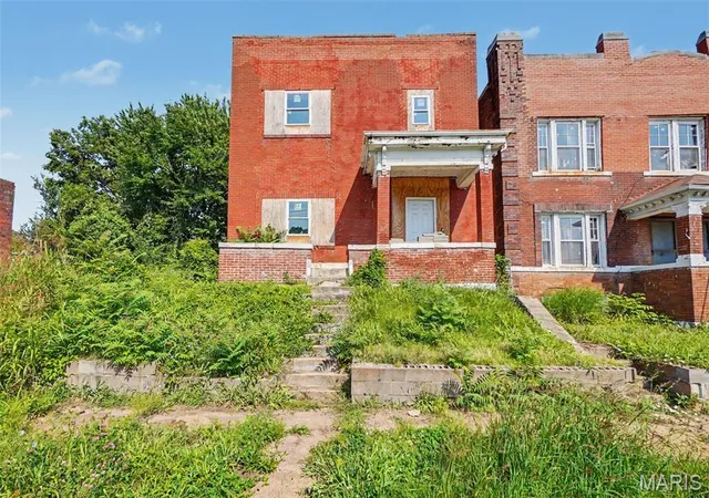 Photo 1 of Single family home for sale at 3067 Marcus Ave, Saint Louis, MO 63115 | MLS# MIS26039121 | Listing updated on 2026-06-30