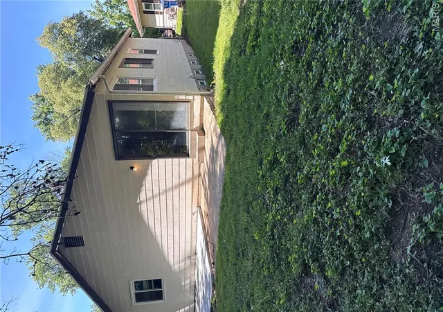 11th image of 2423 Soundview Ct, Florissant, MO 63031 | MLS# MIS26039122