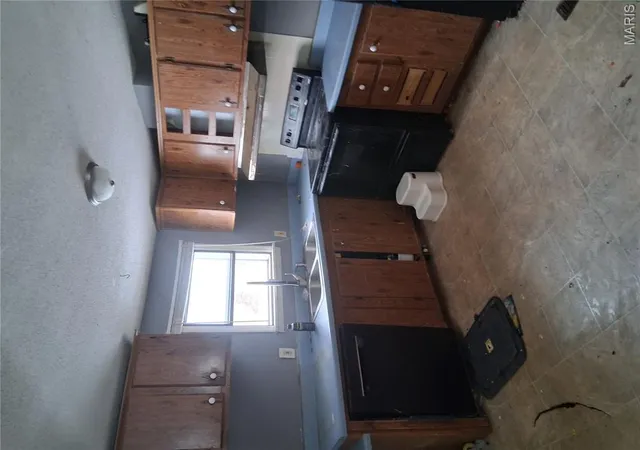 Homes for sale in High Ridge, MO | 4671 Chinkapin Ln, High Ridge, MO 63049 | MLS# MIS26039132