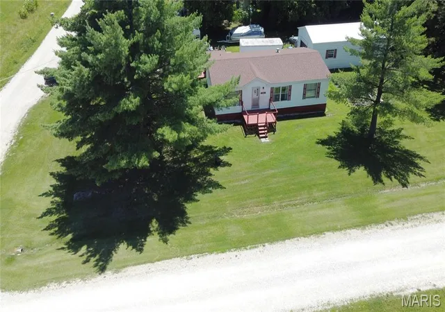 Homes for sale in Bellflower, MO | 308 E Montgomery St, Bellflower, MO 63333 | MLS# MIS26039138