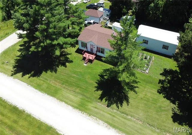 Homes for sale in Bellflower, MO | 308 E Montgomery St, Bellflower, MO 63333 | MLS# MIS26039138