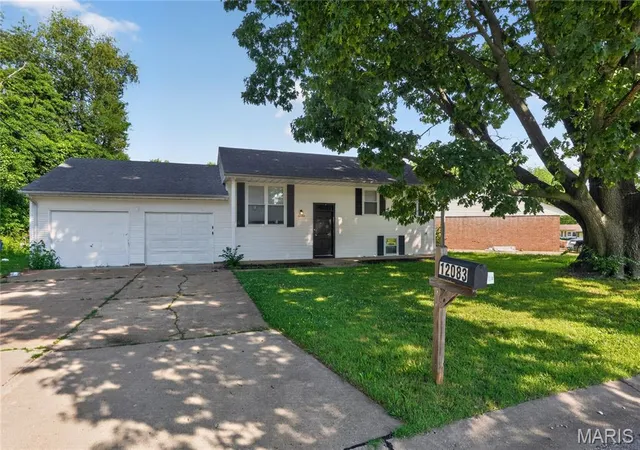 Photo 1 of Single family home for sale at 12083 Garden Ln, St Louis, MO 63138 | MLS# MIS26039164 | Listing updated on 2026-10-22