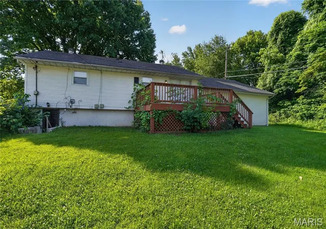 Photo 4 of Single family home for sale at 12083 Garden Ln, St Louis, MO 63138 | MLS# MIS26039164 | Listing updated on 2026-10-22