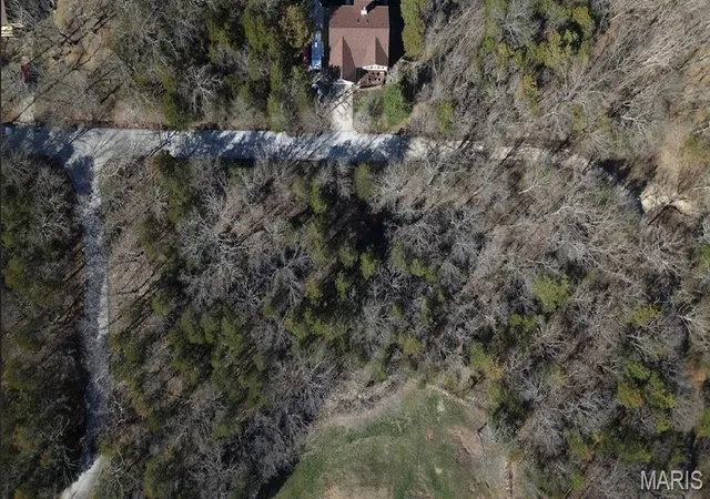 15th image of 9449 Bent Tree Dr, Hillsboro, MO 63050 | MLS# MIS26039171