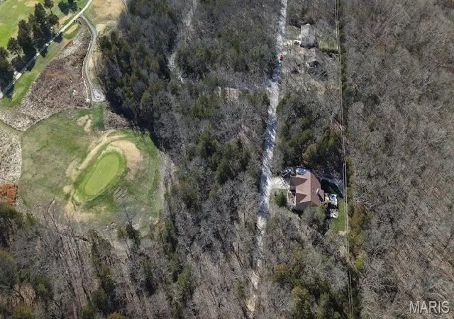 4th image of 9449 Bent Tree Dr, Hillsboro, MO 63050 | MLS# MIS26039171