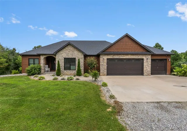 Homes for sale in Cape Girardeau, MO | 785 County Road 612, Cape Girardeau, MO 63701 | MLS# MIS26039174