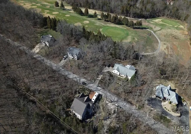 2nd image of 9539 Bent Tree Dr, Hillsboro, MO 63050 | MLS# MIS26039196