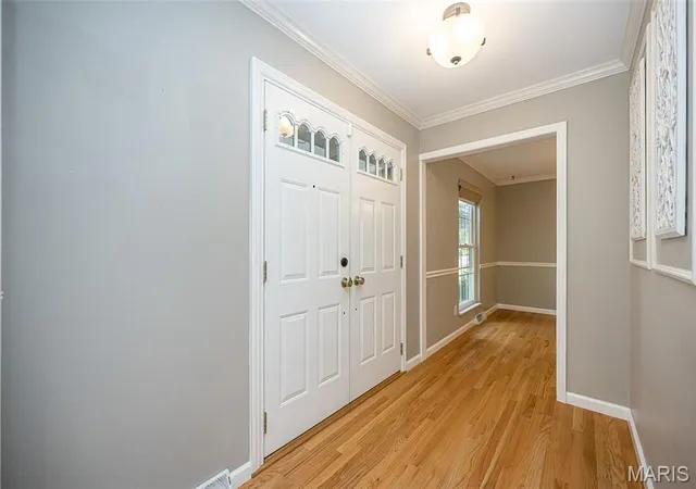 Photo 4 of Single family home for sale at 1019 Parkwatch Dr, Ballwin, MO 63011 | MLS# MIS26039209 | Listing updated on 2026-09-13