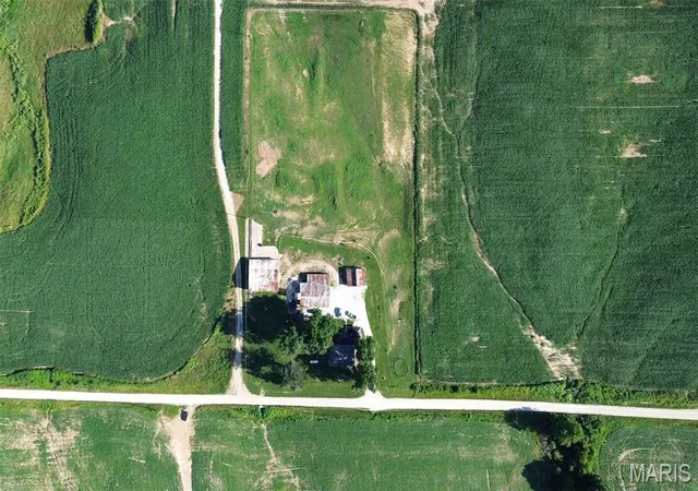 4th image of 44709 Spring Creek Road, Pearl, IL 62361 | MLS# MIS26039223