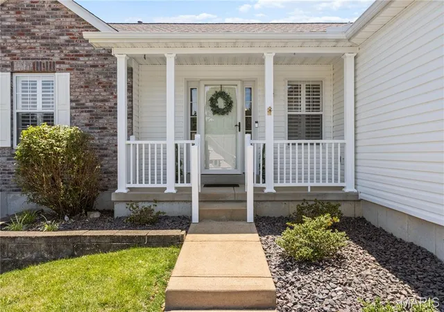 3rd image of 5110 Georgine Dr, Imperial, MO 63052 | MLS# MIS26039264