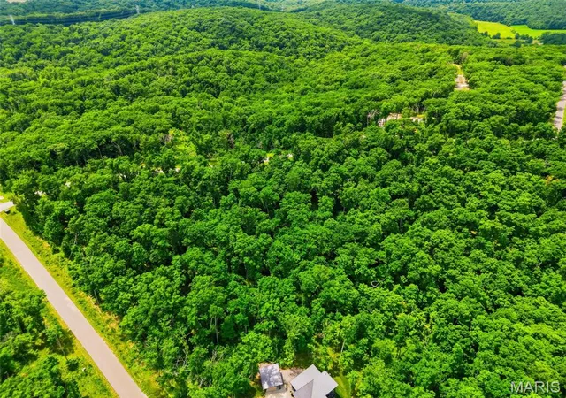 5th image of 2833 Tyrolean Way Dr, Wright City, MO 63390 | MLS# MIS26039265