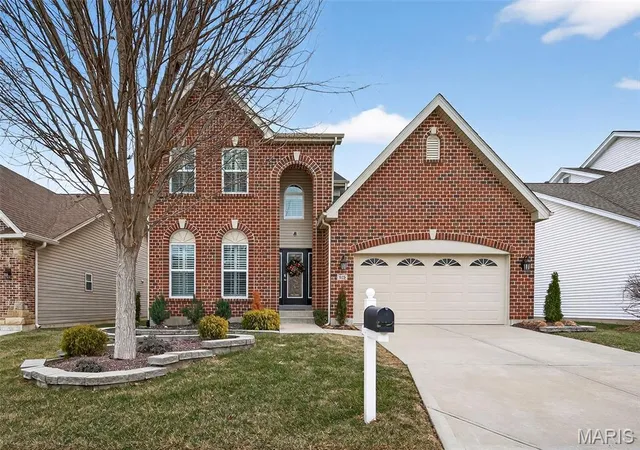 Photo 1 of Single family home for sale at 968 Ridgepointe Pl Cir, Lake Saint Louis, MO 63367 | MLS# MIS26039273 | Listing updated on 2026-08-18