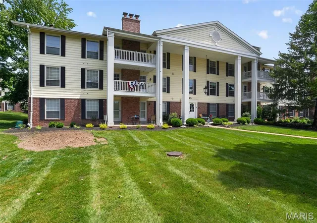 1st image of 1525 Hampton Hall Dr #12, Chesterfield, MO 63017 | MLS# MIS26039283