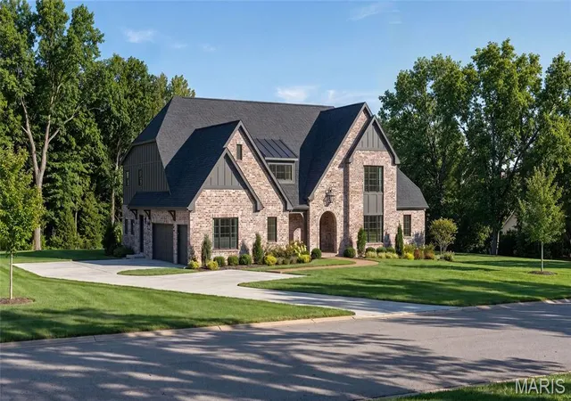 Photo 1 of Mansion for sale at 1 Tbb Scottsdale @ Manor Hill, Saint Louis, MO 63131 | MLS# MIS26039293 | Listing updated on 2026-07-28