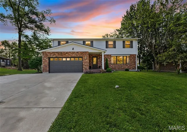 Homes for sale in Sainte Genevieve, MO | 58 Oakwood Dr, Sainte Genevieve, MO 63670 | MLS# MIS26039303