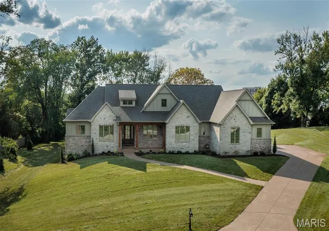 1st image of 1 Tbb Nottingham Ii @ Manor Hill, Town And Country, MO 63131 | MLS# MIS26039304