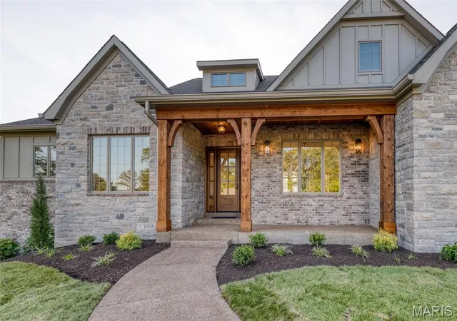 4th image of 1 Tbb Nottingham Ii @ Manor Hill, Town And Country, MO 63131 | MLS# MIS26039304