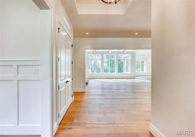 5th image of 1 Tbb Nottingham Ii @ Manor Hill, Town And Country, MO 63131 | MLS# MIS26039304