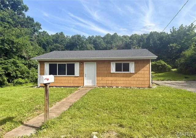 Homes for sale in House Springs, MO | 7094 Burgan Grove Rd, House Springs, MO 63051 | MLS# MIS26039307