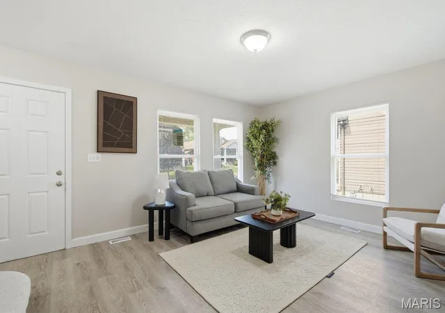Photo 3 of Single family home for sale at 4012 Beachwood Ave, Saint Louis, MO 63121 | MLS# MIS26039313 | Listing updated on 2026-06-20