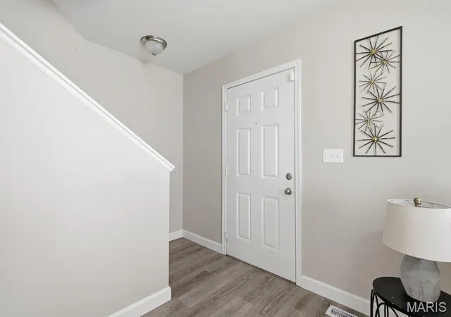 2nd image of 4014 Beachwood Ave, Saint Louis, MO 63121 | MLS# MIS26039314