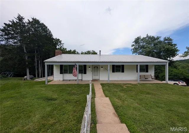 Homes for sale in House Springs, MO | 6033 Clearview Dr, House Springs, MO 63051 | MLS# MIS26039317