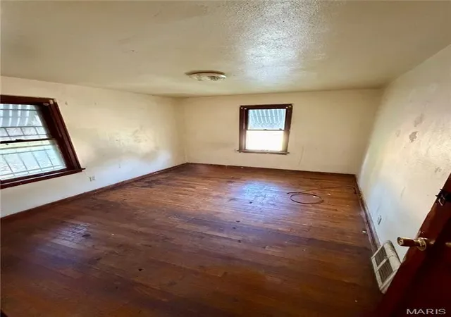 Photo 2 of Single family home for sale at 6036 Margaretta Ave, Saint Louis, MO 63120 | MLS# MIS26039322 | Listing updated on 2026-06-23