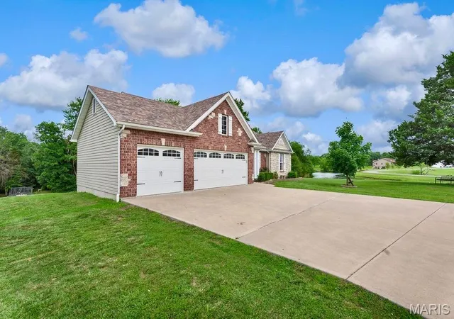 Homes for sale in Troy, MO | 31 Pine Lake Dr, Troy, MO 63379 | MLS# MIS26039328