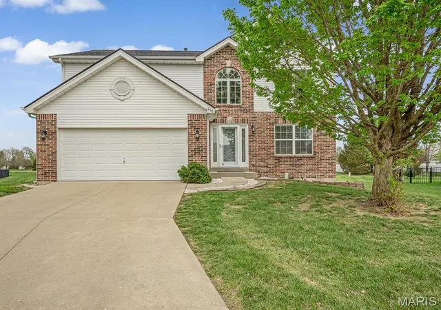 Homes for sale in Fairview Heights, IL | 866 Saybrook Falls Dr, Fairview Heights, IL 62208 | MLS# MIS26039349