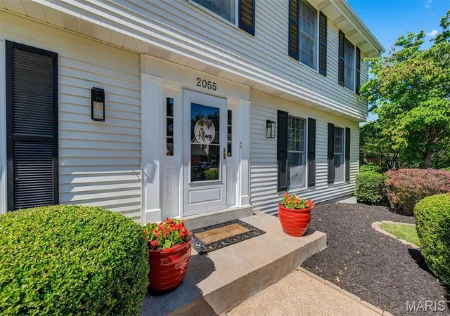 4th image of 2055 Meadowbrook Way Dr, Chesterfield, MO 63017 | MLS# MIS26039352