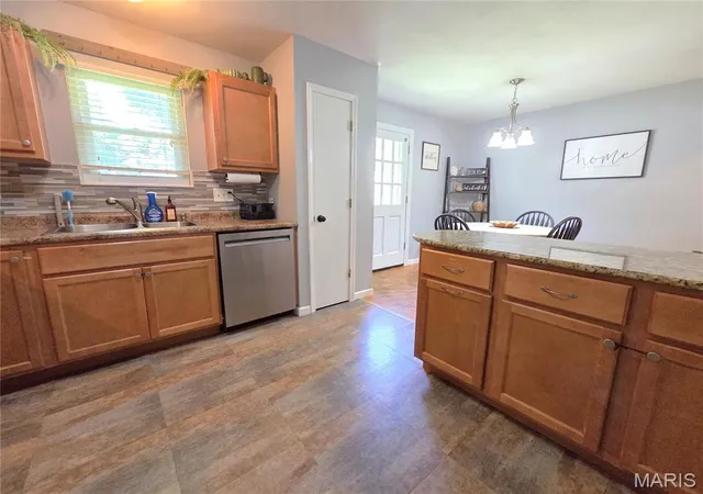 Photo 2 of Single family home for sale at 1382 Premio Dr, Fenton, MO 63026 | MLS# MIS26039392 | Listing updated on 2026-10-28