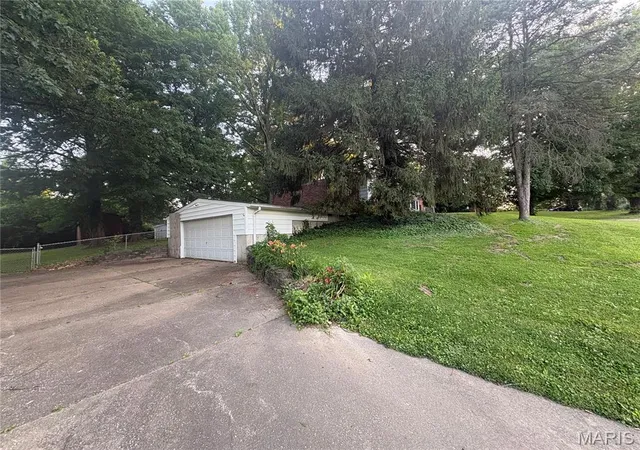 Photo 4 of Land for sale at 1214 Thatcher Ave, Saint Louis, MO 63135 | MLS# MIS26039459 | Listing updated on 2026-06-22