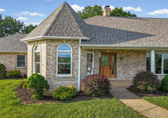 Homes for sale in Pevely, MO | 1301 Hillside Estates Dr, Pevely, MO 63070 | MLS# MIS26039481