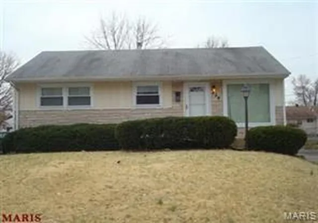 Homes for sale in Unincorporated, MO | 428 Macdougall Dr, Unincorporated, MO 63137 | MLS# MIS26039499